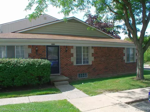 4928 Coventry St, Royal Oak, MI 48073