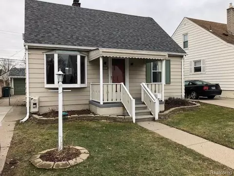 2115 White Ave, Lincoln Park, MI 48146