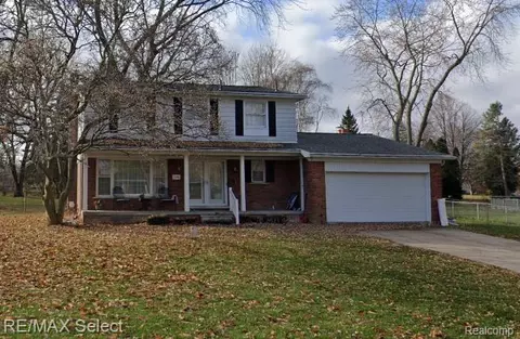 1464 Rollins St, Grand Blanc, MI 48439
