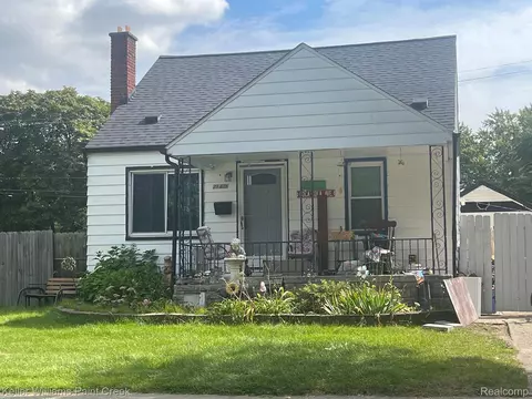 21428 Caledonia Ave, Hazel Park, MI 48030