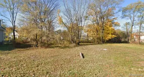 13775 Syracuse St, Detroit, MI 48212