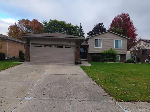 47850 Walden Rd, Macomb, MI 48044
