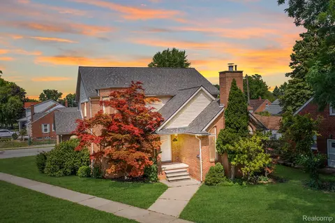 22650 Cobb St, Dearborn, MI 48128