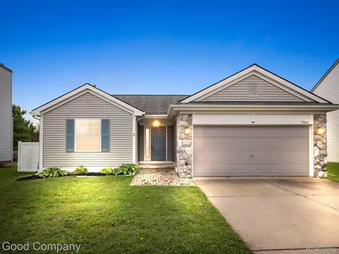 7316 Cypress Point Dr, Ypsilanti, MI 48197