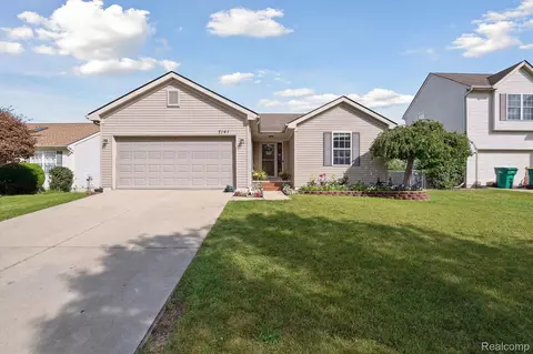 7141 Poplar Dr, Ypsilanti, MI 48197