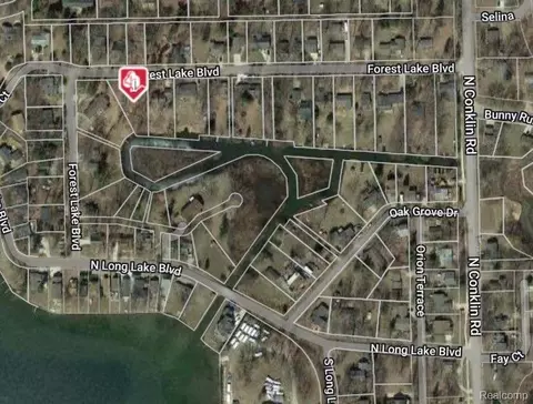000 Forest Lake Blvd, Lake Orion, MI 48362