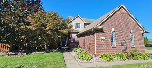 52351 Walnut Dr, Chesterfield, MI 48047