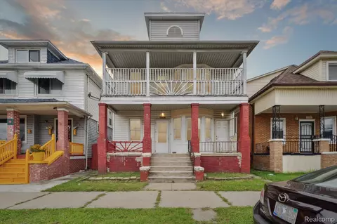 2383 Neibel St, Hamtramck, MI 48212