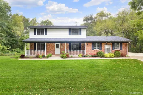 9281 Hidden Trl, Davisburg, MI 48350