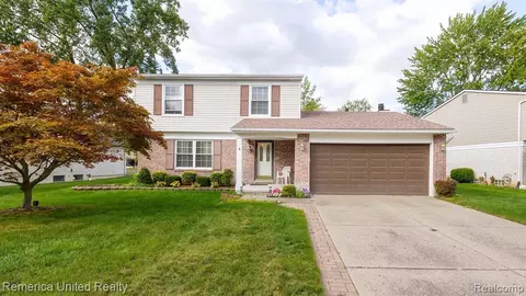 29136 Perth St, Livonia, MI 48154
