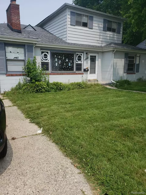 15593 Evergreen Ave, Eastpointe, MI 48021