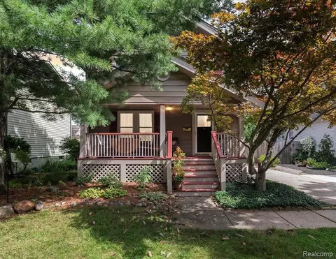 288 N Harvey St, Plymouth, MI 48170