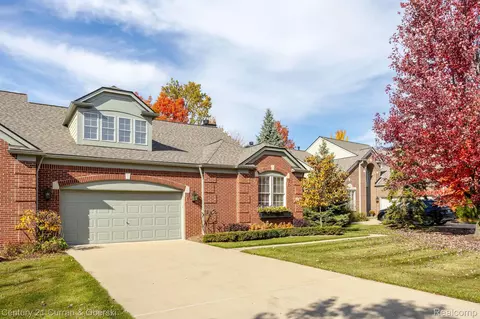 44432 Aspen Ridge Dr S, Northville, MI 48168