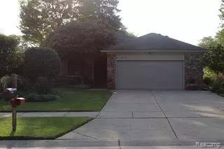 35745 Drake Dr, Sterling Heights, MI 48310