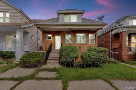3967 Prescott St, Hamtramck, MI 48212