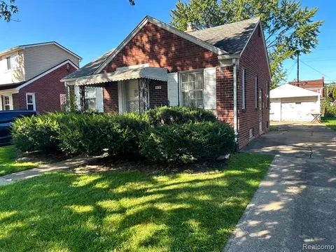 2234 15th St, Wyandotte, MI 48192