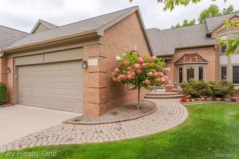 2715 Marissa Way #36, Shelby Township, MI 48316