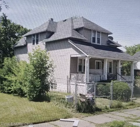 383 Louise St, Highland Park, MI 48203