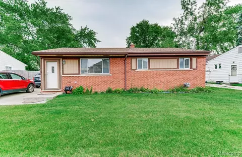 12463 Clinton River Rd, Sterling Heights, MI 48313