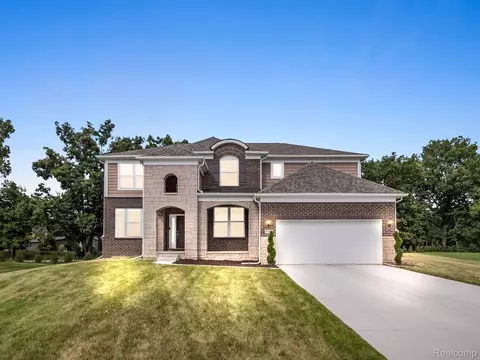 5545 Timber Glen Crt Ct, Pittsfield, MI 48108