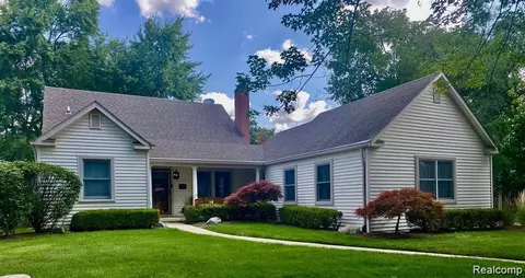 1274 William St, Plymouth, MI 48170