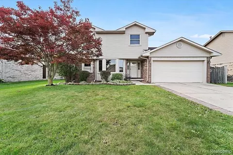 25989 Rebecca Dr, Flat Rock, MI 48134