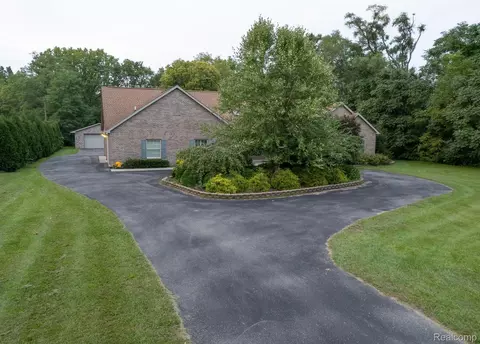 47206 Denton Rd, Van Buren, MI 48111