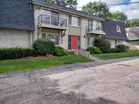 19800 W 12 Mile Rd #4, Southfield, MI 48076
