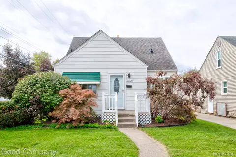 3213 Wakefield Rd, Berkley, MI 48072