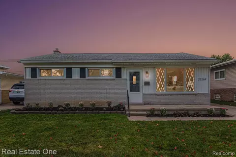 22269 Champaign St, Taylor, MI 48180