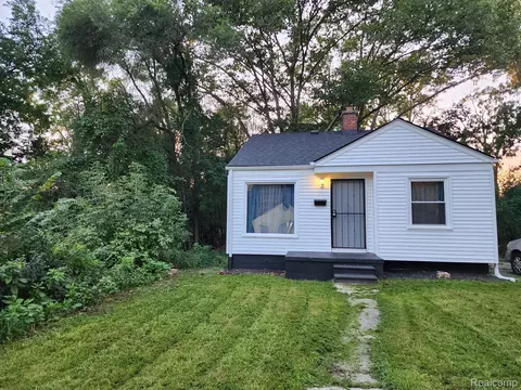 18267 Codding St, Detroit, MI 48219