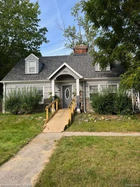 1890 S Harvey Ave, Westland, MI 48186