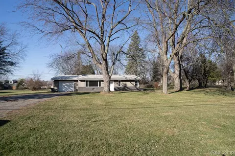3170 Davison Rd, Lapeer, MI 48446