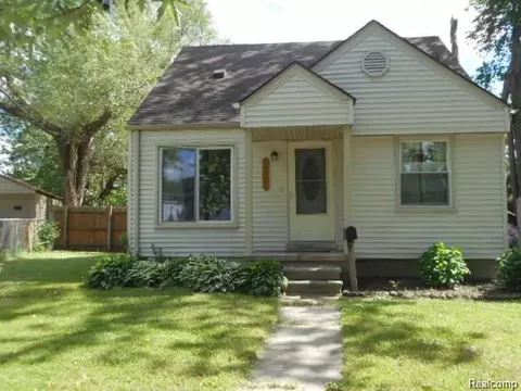 28327 Glenwood St, Inkster, MI 48141