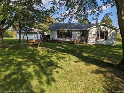 4362 Millis Rd, Deerfield, MI 48461