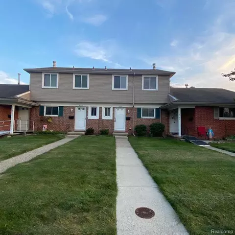 8104 Busko, Warren, MI 48093