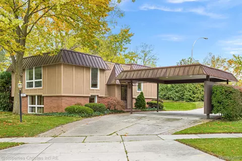 1860 Vinsetta Blvd, Royal Oak, MI 48073