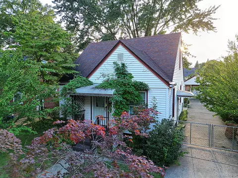 2914 Bennett St, Dearborn, MI 48124 photo 1