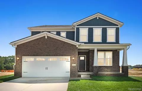 1381 Drummond Ln, Milford, MI 48381