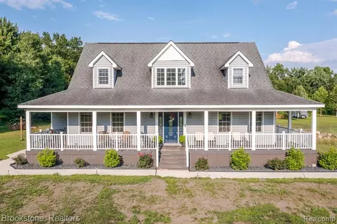 12474 James Rd, Carleton, MI 48117 photo 1