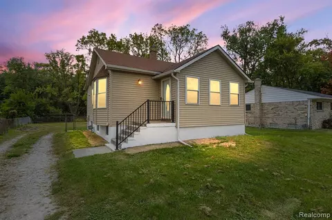 34836 Cherry Hill Rd, Westland, MI 48185