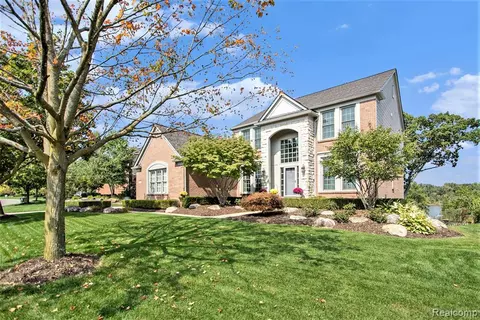 285 Franklin Wright Blvd, Lake Orion, MI 48362