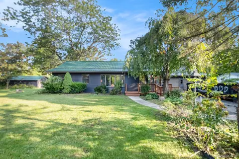 75 Burley Dr, Deerfield, MI 48421