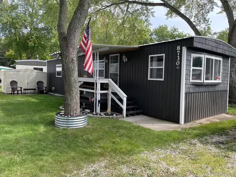 825 E 88th Apt 49 St E, Newaygo, MI 49337