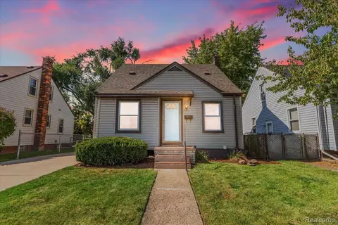 6034 Kim Ave, Allen Park, MI 48101