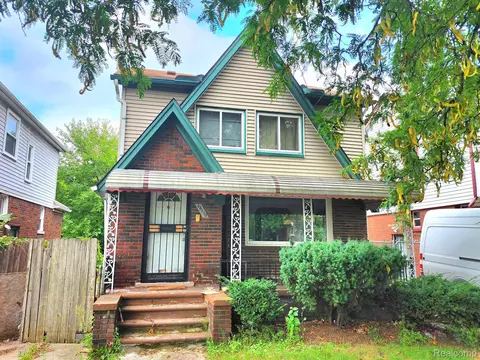 15110 Lesure St, Detroit, MI 48227