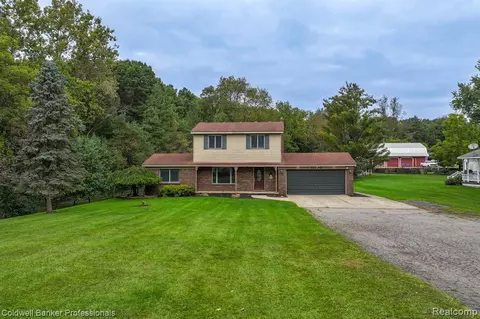 11980 Davisburg Rd, Davisburg, MI 48350