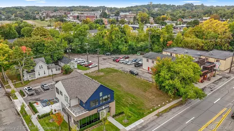 220 S Main St, Northville, MI 48167
