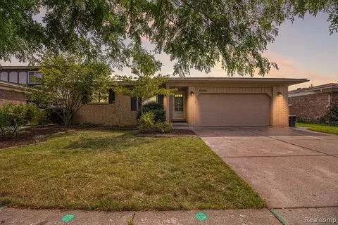 44201 Franciscan Dr, Canton, MI 48187