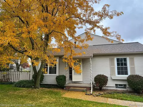 24305 Bashian Dr, Novi, MI 48375